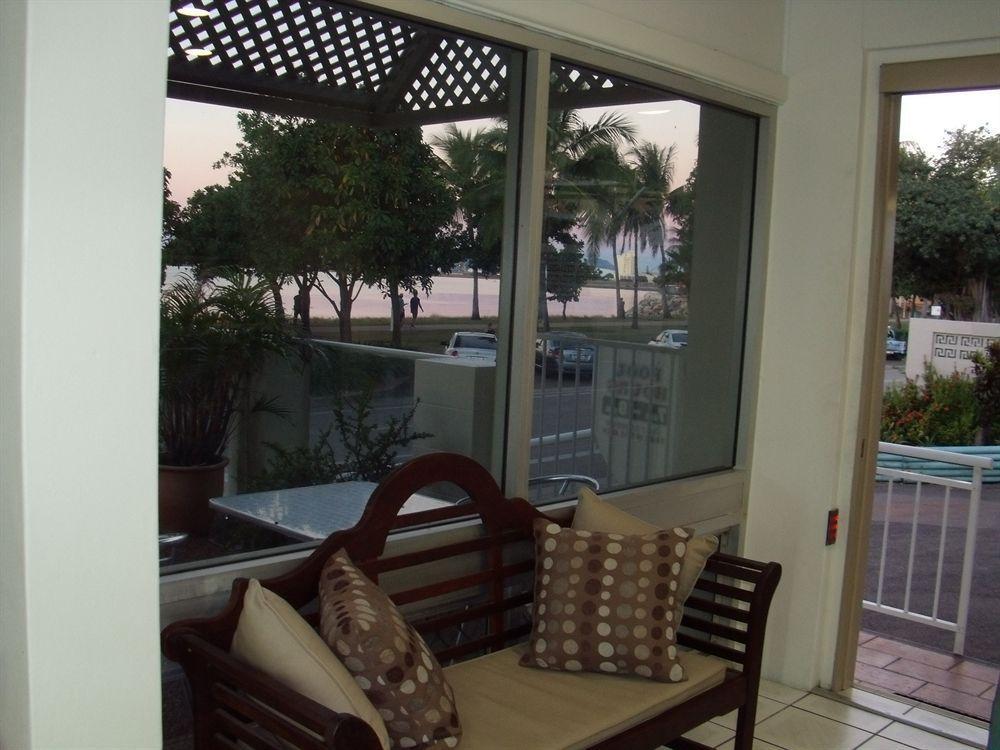 Beach House Motel Townsville Eksteriør billede