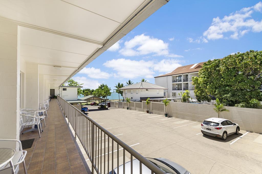 Beach House Motel Townsville Eksteriør billede